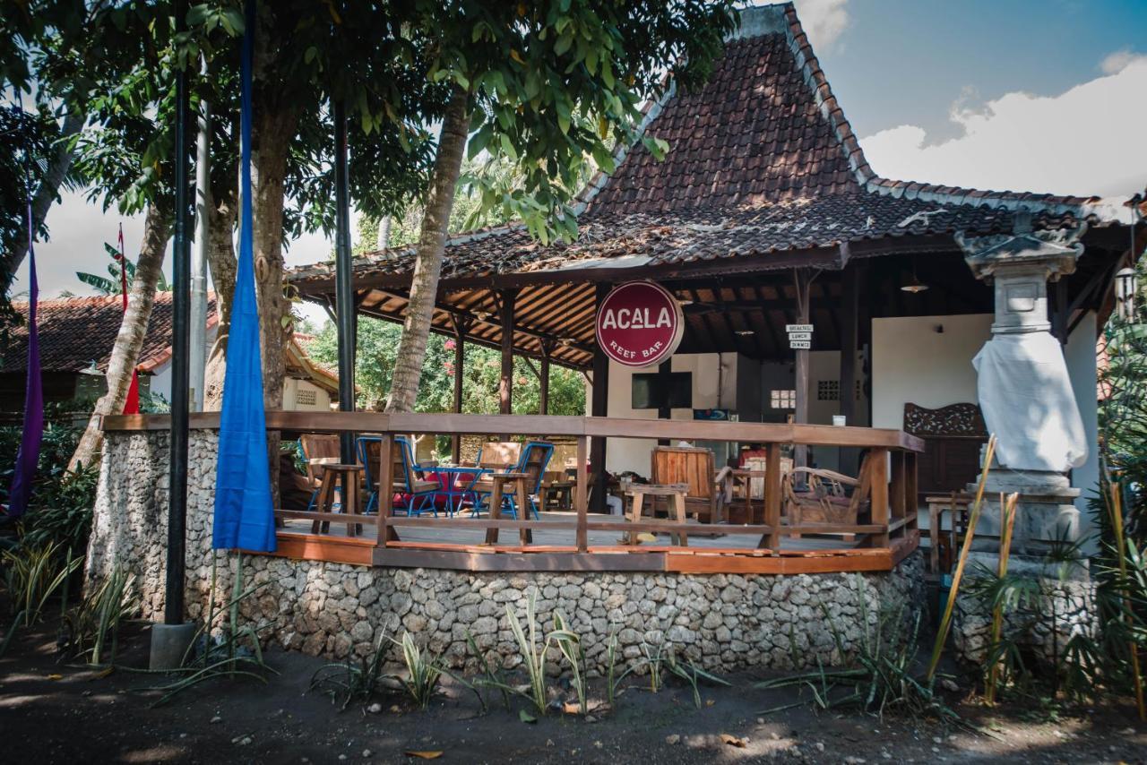 Acala Hostel & Reef Bar Toyapakeh Экстерьер фото